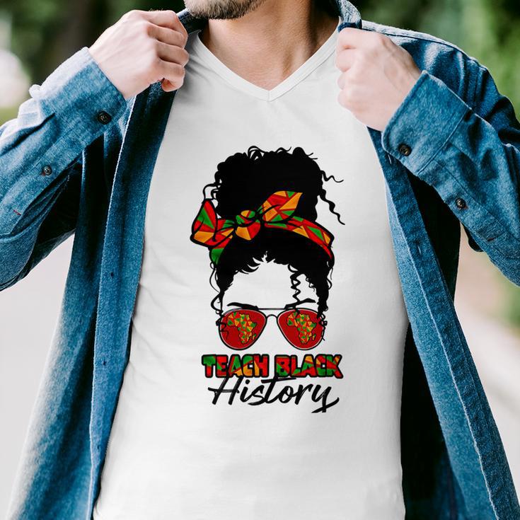 Teacher African Women Messy Bun Teach Black History Month Men V-Neck Tshirt