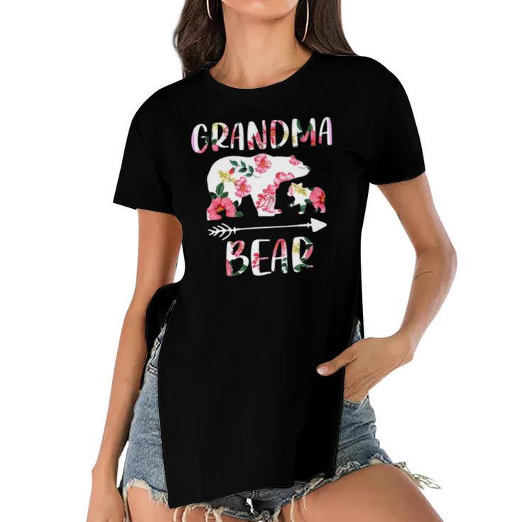Floral Bear Matching Family Outfits Funny Grandma Bear Women's Short Sleeves T-shirt With Hem Split