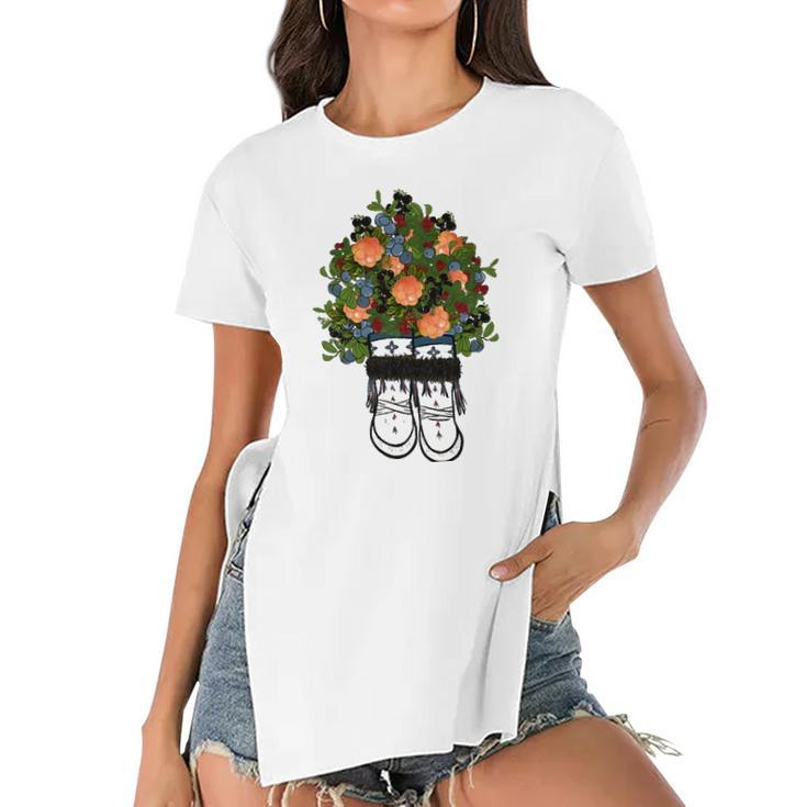 Womens Peach Flower On Boots Lovers Gift Women's Short Sleeves T-shirt With Hem Split