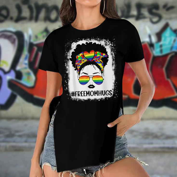 Black Womens Free Mom Hugs Messy Bun Lgbt Pride Rainbow Women's Short Sleeves T-shirt With Hem Split