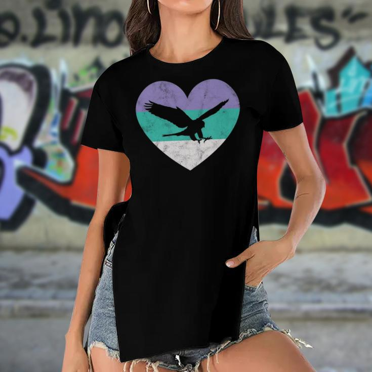 Falcon Bird Gift For Women & Girls Retro Cute Women's Short Sleeves T-shirt With Hem Split