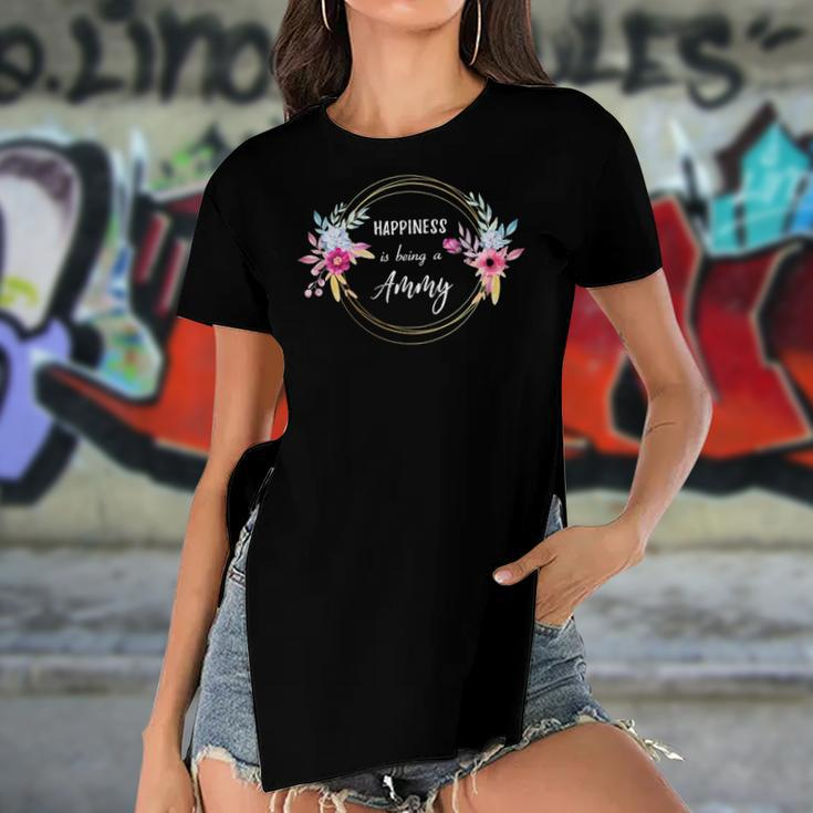 Happiness Is Being A Ammy Mothers Day Gift Grandma Flower Women's Short Sleeves T-shirt With Hem Split