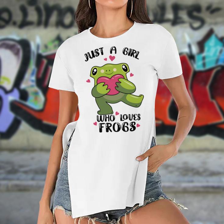 Cute Frog Just A Girl Who Loves Frogs Funny Frog Lover Gift For Girl Frog Lover Women's Short Sleeves T-shirt With Hem Split