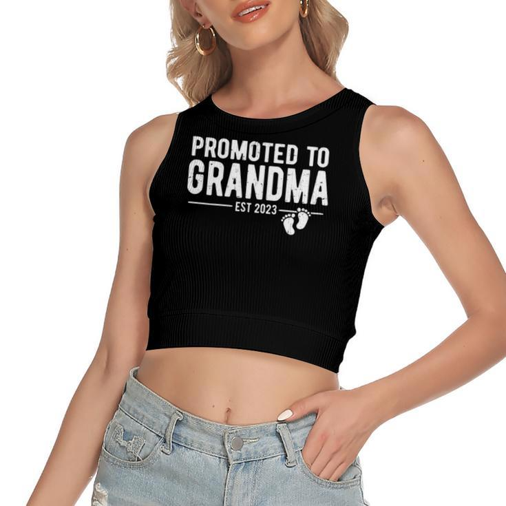 Promoted To Grandma 2023 Soon To Be Grandmother 2023 New Grandma Women's Crop Top Tank Top