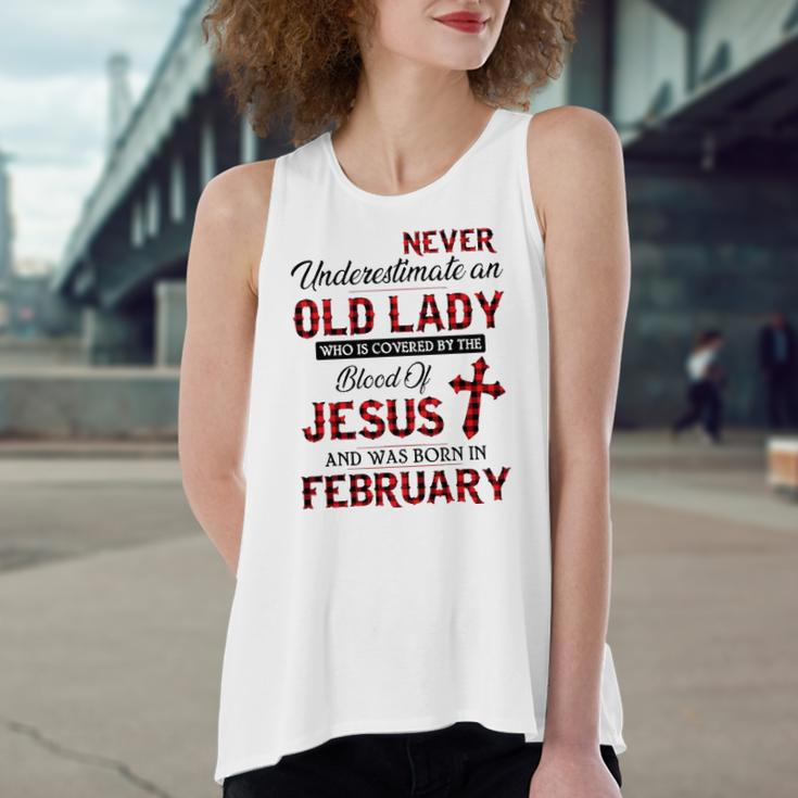 Never Underestimate An Old Lady Who Is Covered By February Women's Loose Tank Top