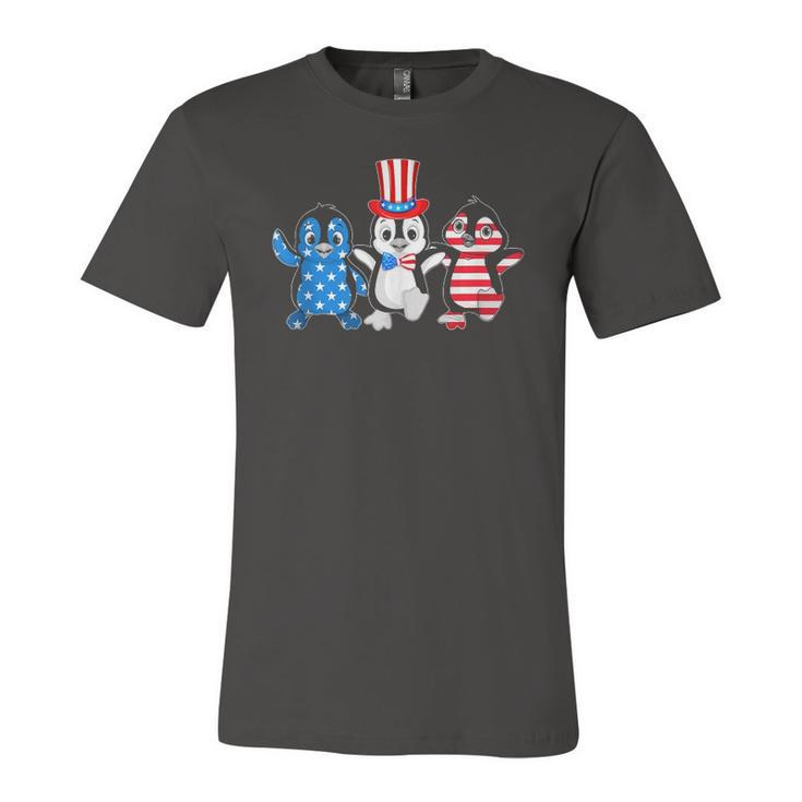 Happy Fourth Of July Patriotic Animals Penguin Usa Flag Jersey T-Shirt