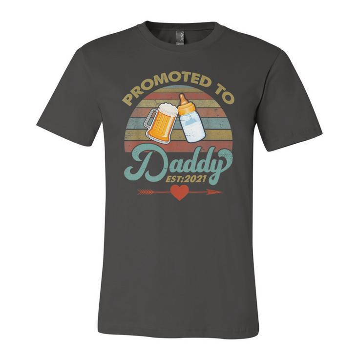 Promoted To Daddy Est 2021 Beer Dad Bottle Baby Shower Jersey T-Shirt