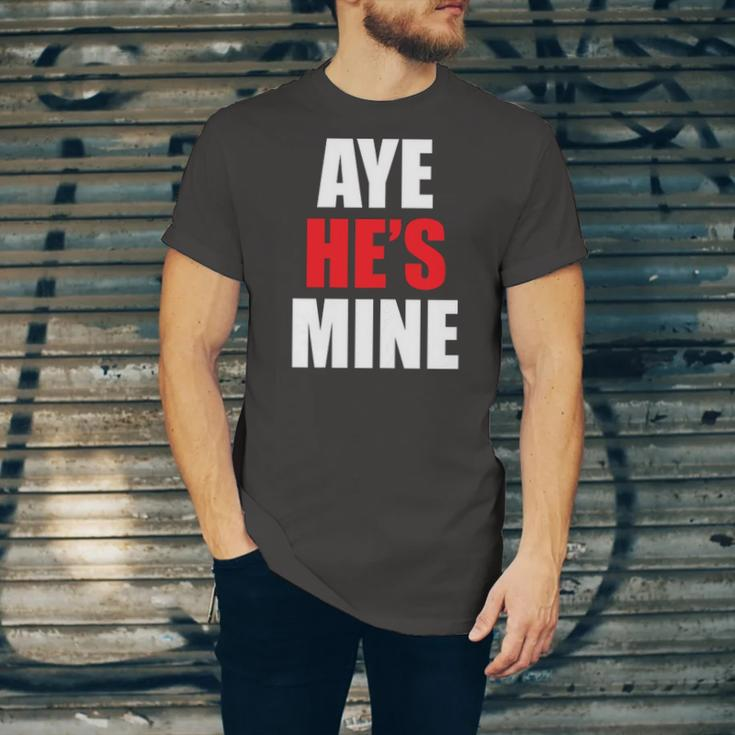 Aye Hes Mine Matching Couple S Cool Outfits Jersey T-Shirt