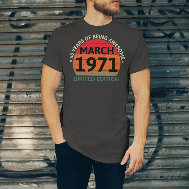 March 1971 50 Years Old Retro Vintage 50Th Birthday Unisex Jersey Short Sleeve Crewneck Tshirt