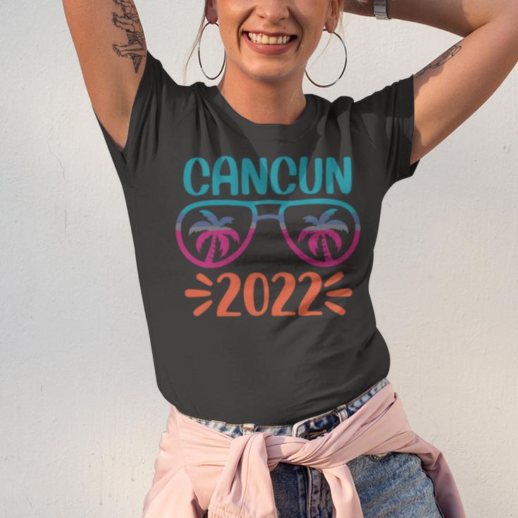 Family Vacation 2022 Cancun Unisex Jersey Short Sleeve Crewneck Tshirt