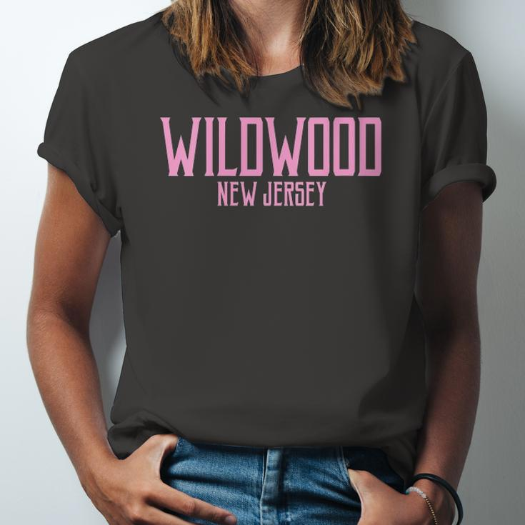 Wildwood New Jersey Nj Vintage Text Pink Print Jersey T-Shirt