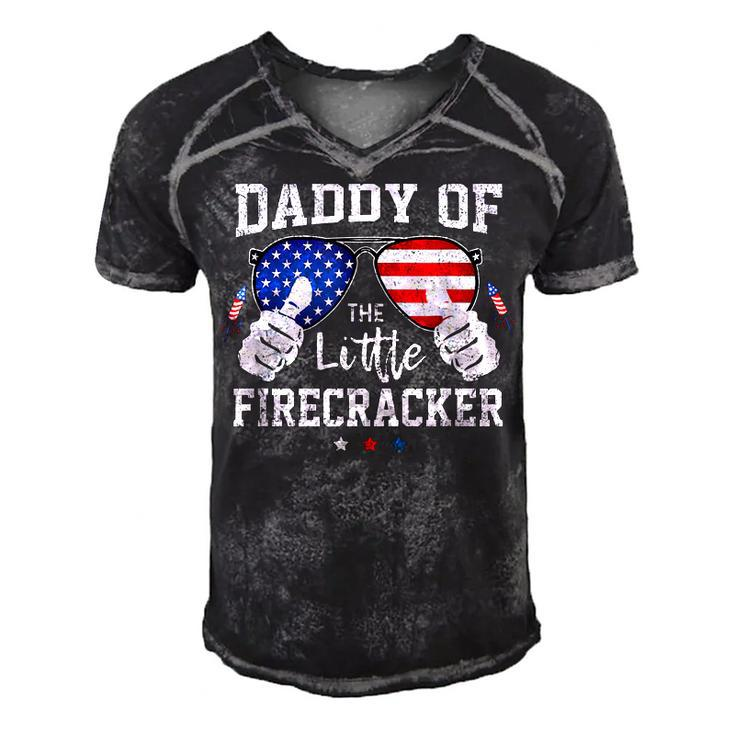 4Th Of July Fireworks Funny Daddy Of The Little Firecracker  Men's Short Sleeve V-neck 3D Print Retro Tshirt