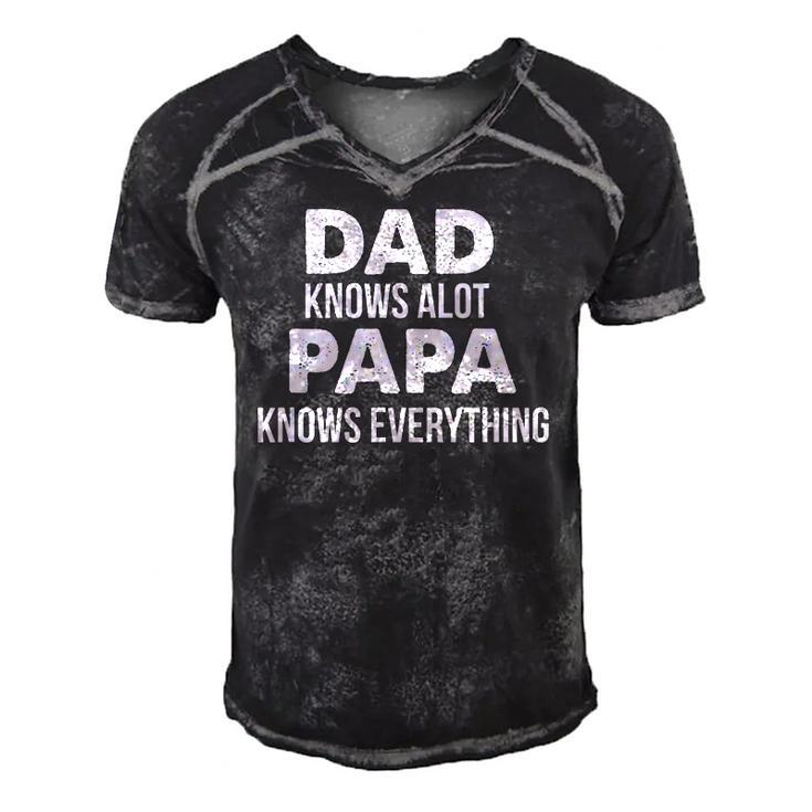 Dad Knows A Lot Papa Knows Everything Men's Short Sleeve V-neck 3D Print Retro Tshirt