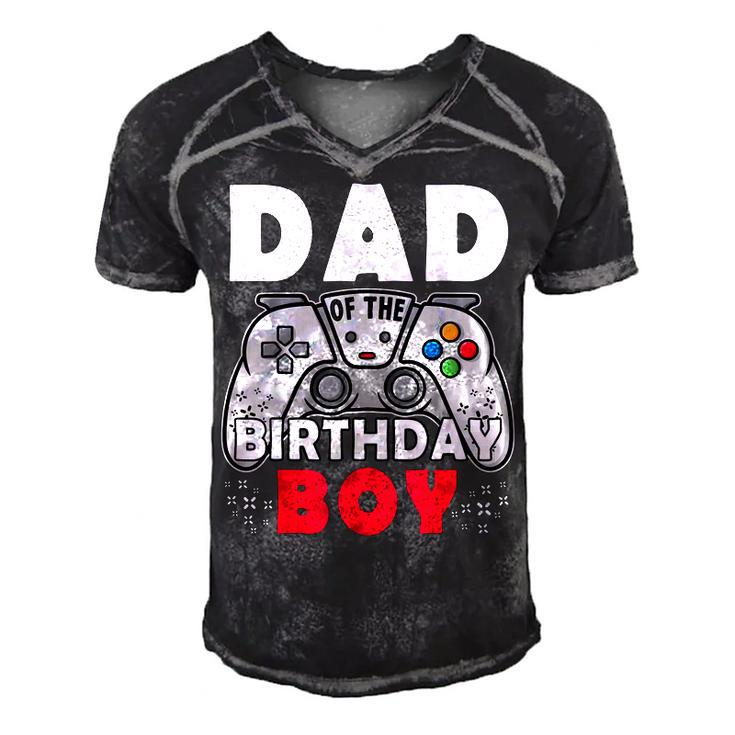 Dad Of Birthday Boy Time To Level Up Video Game Birthday  Men's Short Sleeve V-neck 3D Print Retro Tshirt