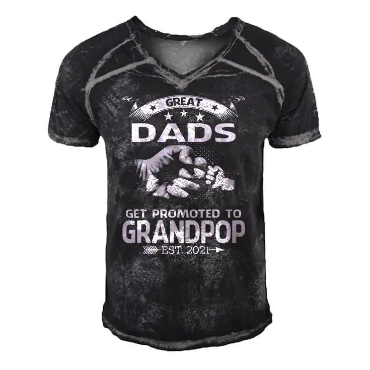 Great Dads Get Promoted To Grandpop Est 2021 Ver2 Men's Short Sleeve V-neck 3D Print Retro Tshirt
