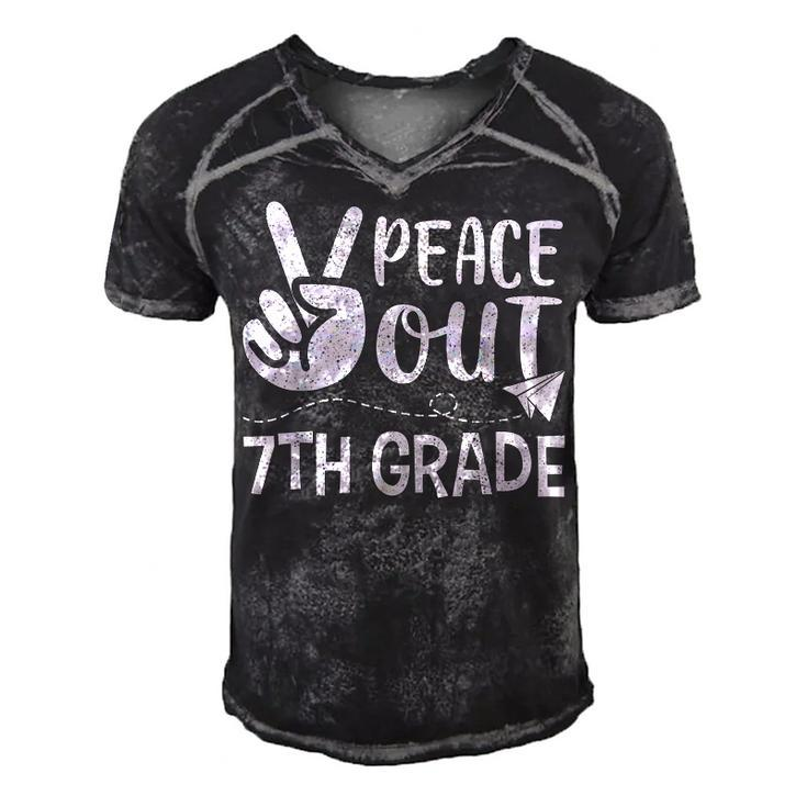 Happy Last Day Of School Retro Peace Out 7Th Grade  Men's Short Sleeve V-neck 3D Print Retro Tshirt