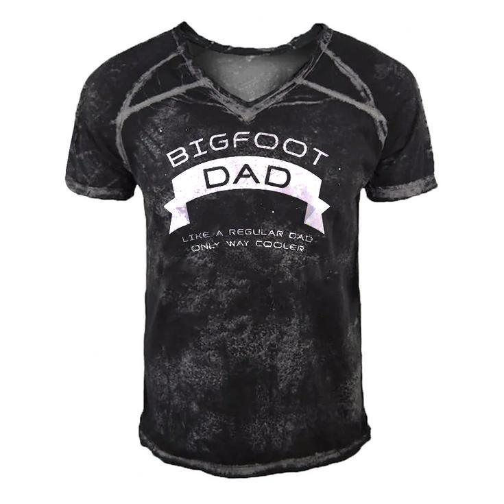 Mens Bigfoot Dad  Cute Fathers Day Gift Men's Short Sleeve V-neck 3D Print Retro Tshirt