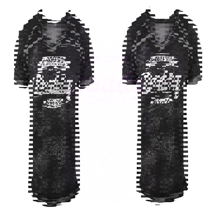 Mens Promote Daddy Est 2022 Funny Dad Est 2022 First Fathers Day Men's Short Sleeve V-neck 3D Print Retro Tshirt