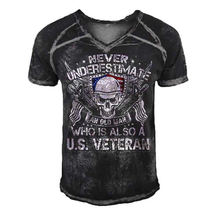 Never Understimate An Old Man Who Is Also A Us Veteran Men's Short Sleeve V-neck 3D Print Retro Tshirt