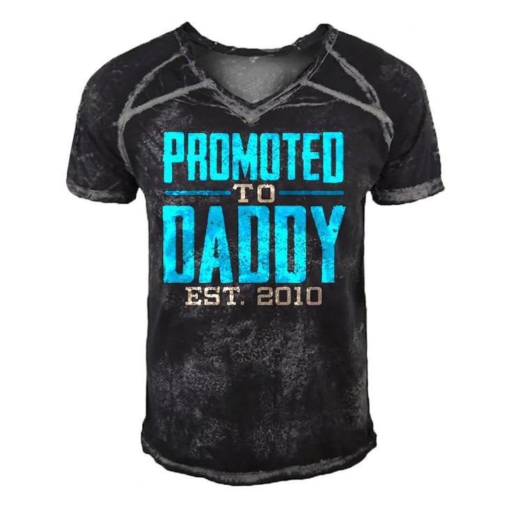Promoted To Daddy Est 2010 Gift For Dad Men's Short Sleeve V-neck 3D Print Retro Tshirt