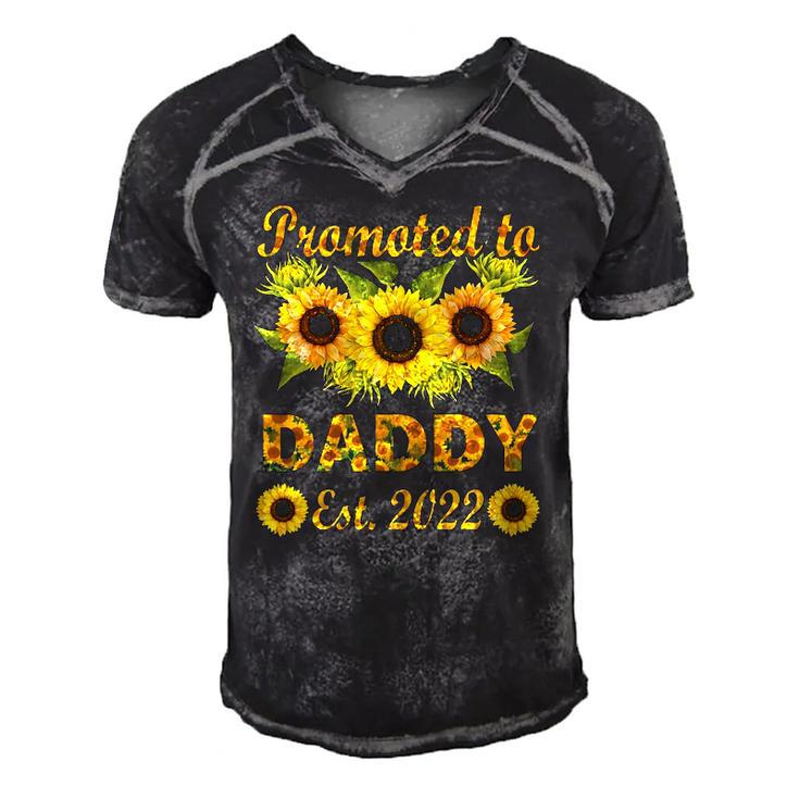 Promoted To Daddy Est 2022 Sunflower Men's Short Sleeve V-neck 3D Print Retro Tshirt