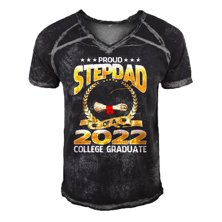 Proud Stepdad Of A 2022 College Graduate Graduation Men's Short Sleeve V-neck 3D Print Retro Tshirt