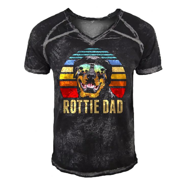 Rottie Dad Rottweiler Dog Vintage Retro Sunset Beach Vibe Men's Short Sleeve V-neck 3D Print Retro Tshirt