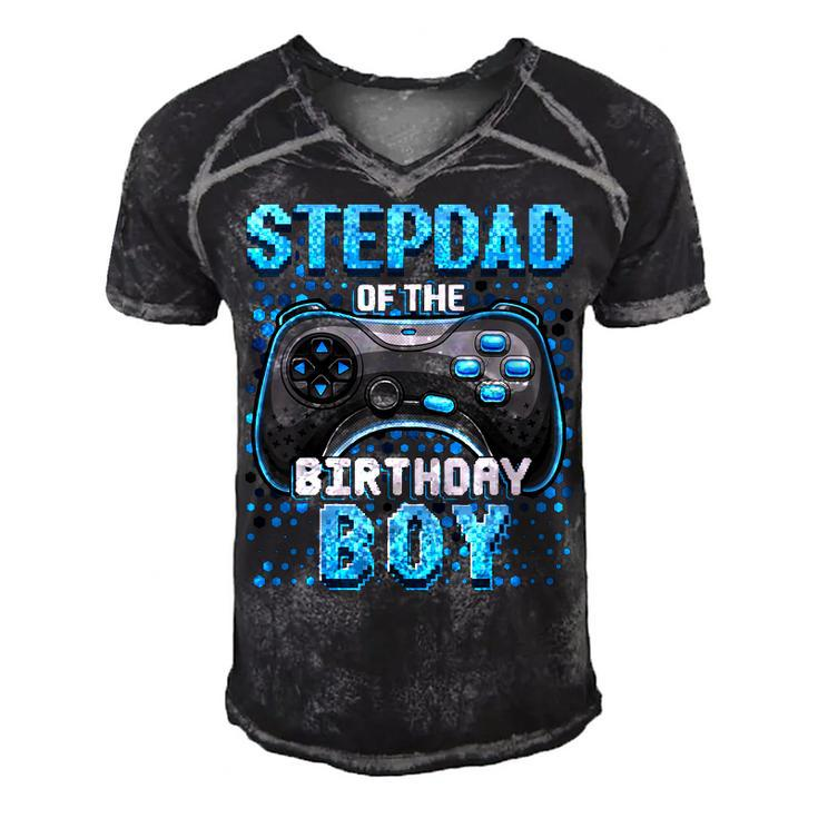 Stepdad Of The Birthday Boy Matching Family Video Game Party  Men's Short Sleeve V-neck 3D Print Retro Tshirt