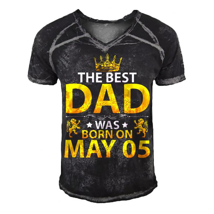 The Best Dad Was Born On May 05 Happy Birthday Father Papa  Men's Short Sleeve V-neck 3D Print Retro Tshirt
