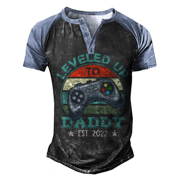 Leveled Up To Daddy 2022 Video Gamer Soon To Be Dad 2022  Men's Henley Shirt Raglan Sleeve 3D Print T-shirt