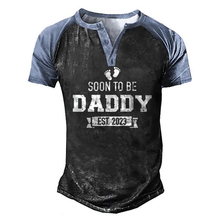 Mens Soon To Be Daddy 2023 Pregnancy Announcement Men's Henley Raglan T-Shirt