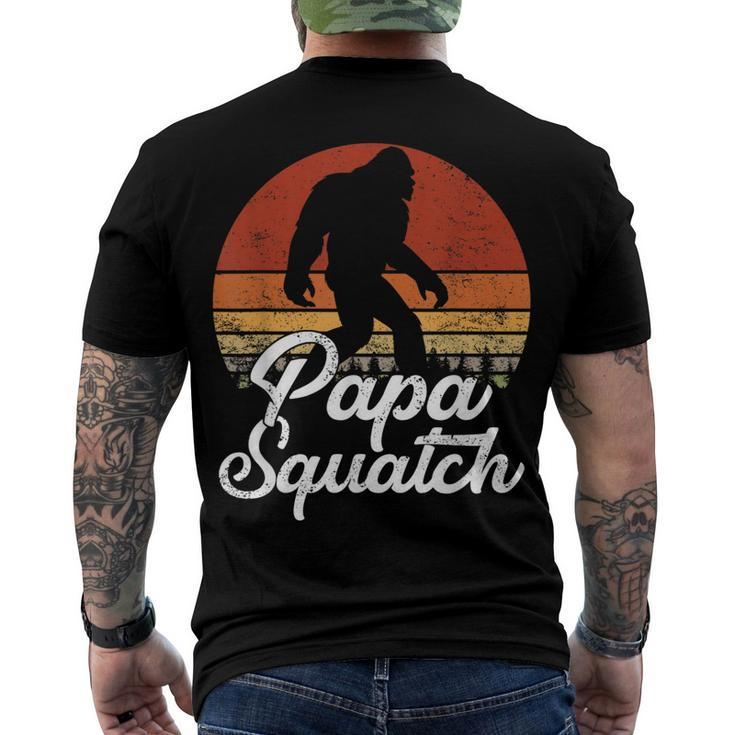 Papa Squatch Dad Bigfoot Sasquatch Vintage Retro Fathers Day Men's Back Print T-shirt