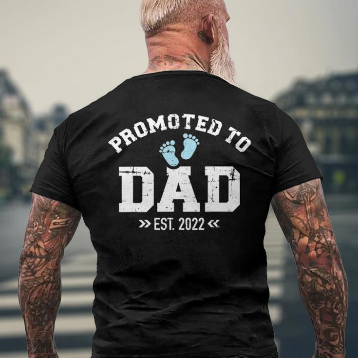 Promoted To Dad 2022 Baby Feets Men's Back Print T-shirt Gifts for Old Men