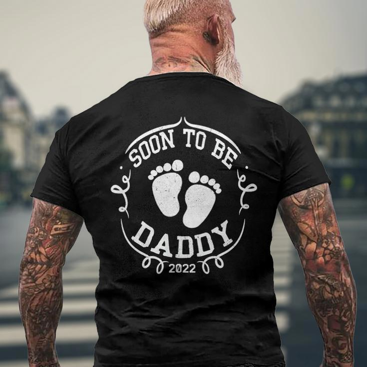 Mens Soon To Be Daddy 2022 Fathers Day First Time Dad Pregnancy Men's Back Print T-shirt Gifts for Old Men