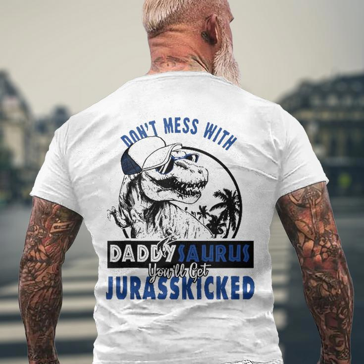Daddysaurus Dad Husband Fathers Day Matching Dinosaur Men's Back Print T-shirt Gifts for Old Men