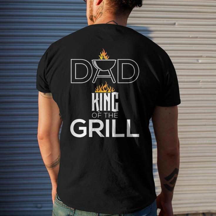 Dad King Of The Grill Bbq Fathers Day Barbecue Men's Back Print T-shirt Gifts for Him