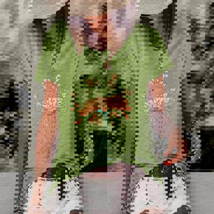 Frog On Flowers Nature Flower Leaves Petals Women's Short Sleeve Loose T-shirt