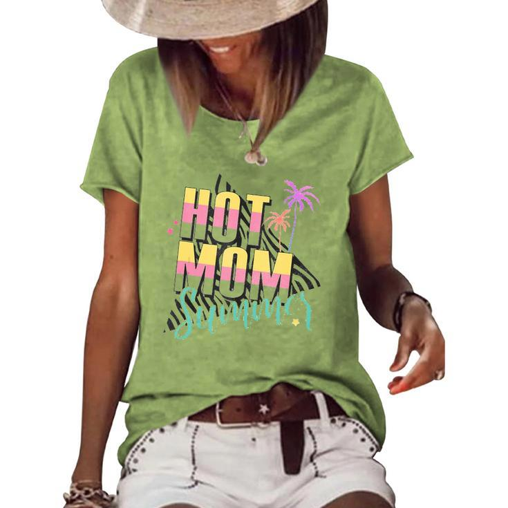 Funny Hot Mom Summer Palm Tree Tropical Family Holiday Trip  Women's Short Sleeve Loose T-shirt