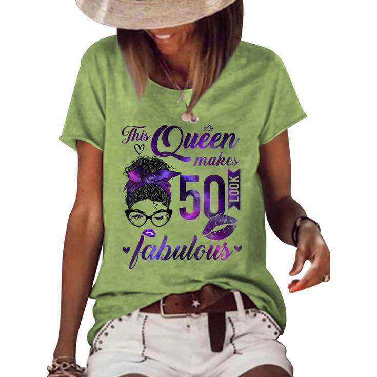 This Queen Makes 50 Look Fabulous 50Th Birthday Messy Bun Women's Loose T-shirt