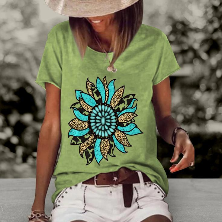 Turquoise Rodeo Decor Graphic Sunflower  Women's Short Sleeve Loose T-shirt