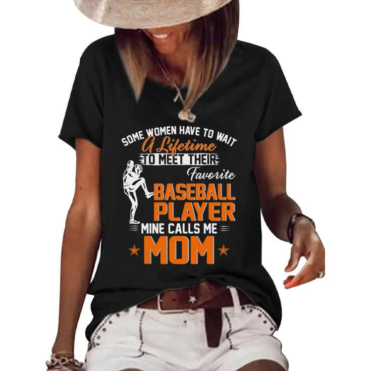My Favorite Baseball Player Calls Me Mom Gift For Mother Women's Short Sleeve Loose T-shirt