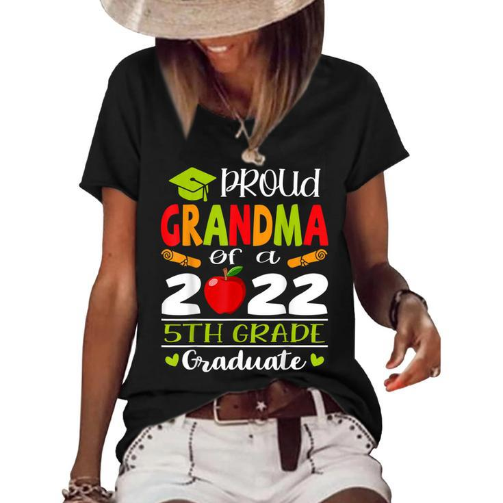 Proud Grandma Of A Class Of 2022 5Th Grade Graduate  Women's Short Sleeve Loose T-shirt