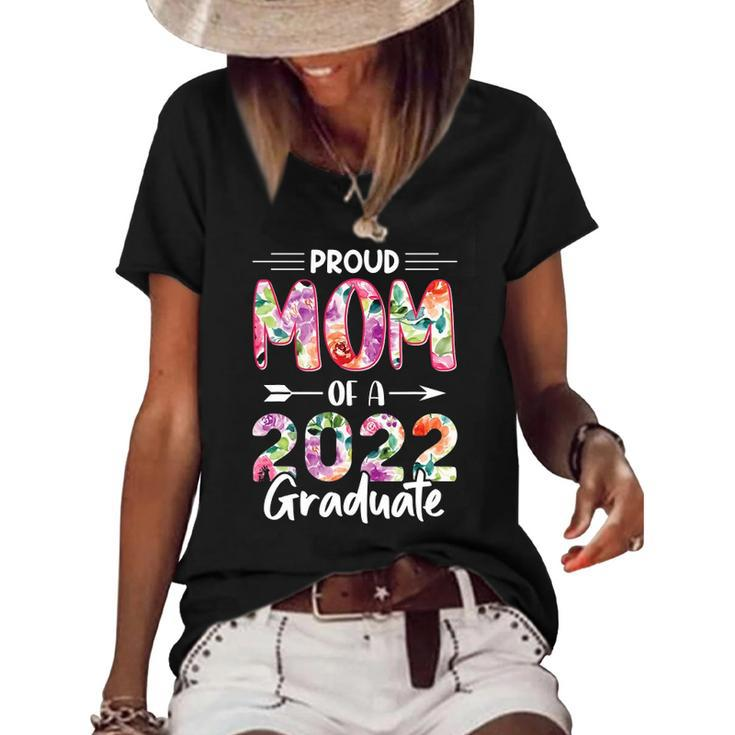 Proud Mom Of A Class Of 2022 Graduate  2022 Senior Women's Short Sleeve Loose T-shirt