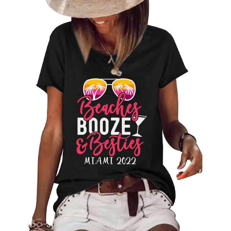 Womens Girls Weekend Girls Trip Miami 2022 Beaches Booze & Besties Women's Short Sleeve Loose T-shirt