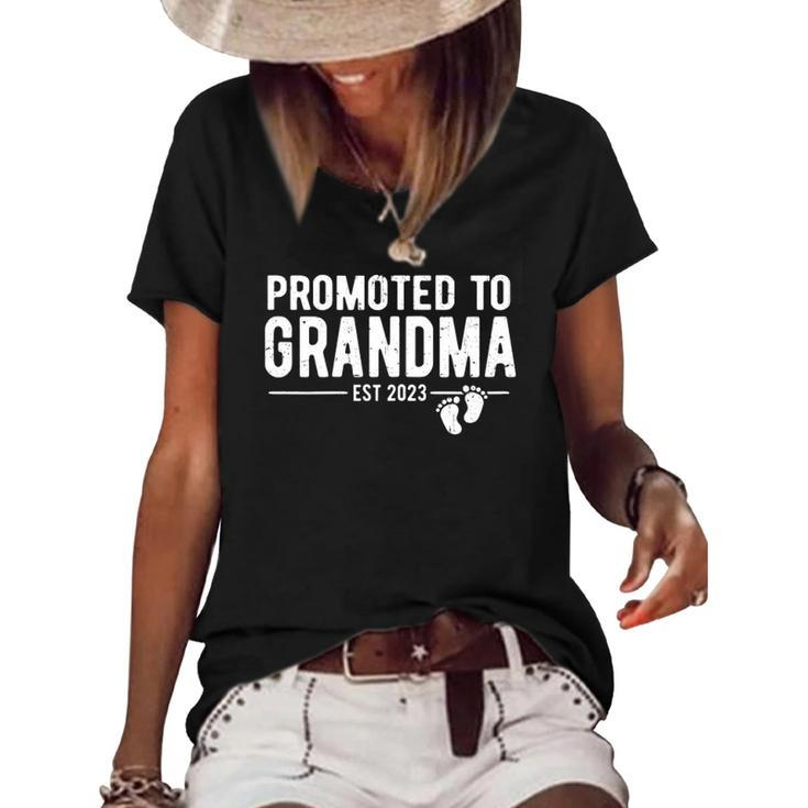 Womens Promoted To Grandma 2023 Soon To Be Grandmother 2023 New Grandma Women's Short Sleeve Loose T-shirt