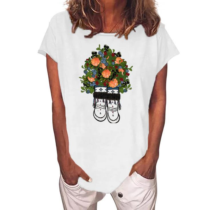 Womens Peach Flower On Boots Lovers Women's Loosen T-Shirt