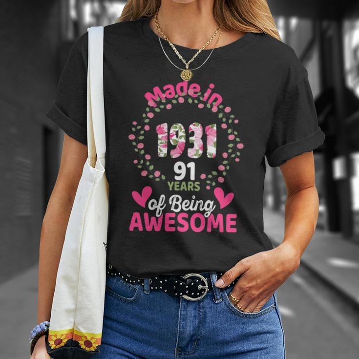91 Years Old 91St Birthday Born In 1931 Women Girls Floral Unisex T-Shirt Gifts for Her