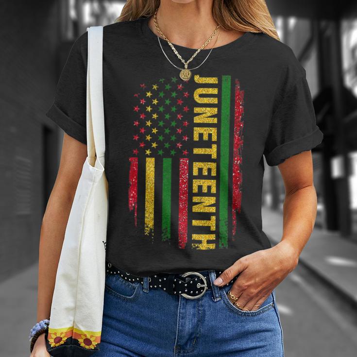 Juneteenth Us Flag Black King Melanin Dad Men Fathers Day Unisex T-Shirt Gifts for Her