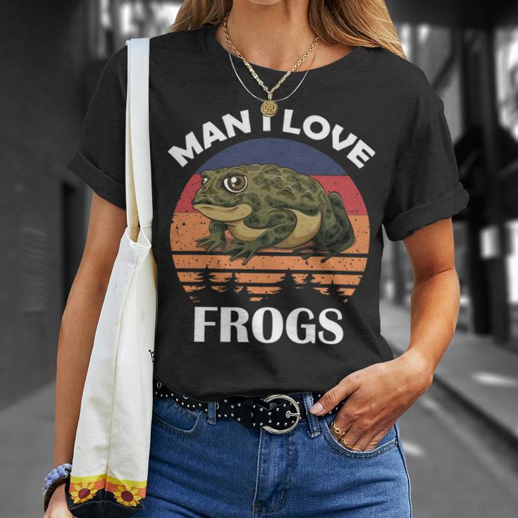 Man I Love Frogs Funny Retro Frog V2 Unisex T-Shirt Gifts for Her