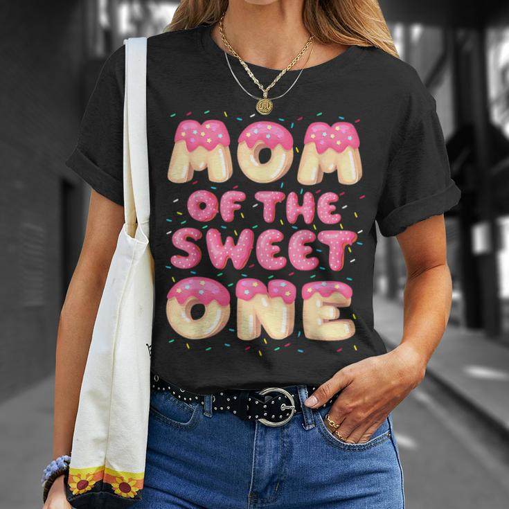 Mom Of The Sweet One Donut Birthday Matching Family Apparel Unisex T-Shirt Gifts for Her